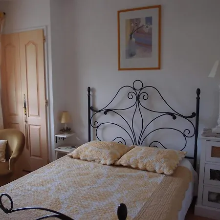 Large Open-sky Terrace In A High-end Apartamento Cavalaire-sur-Mer